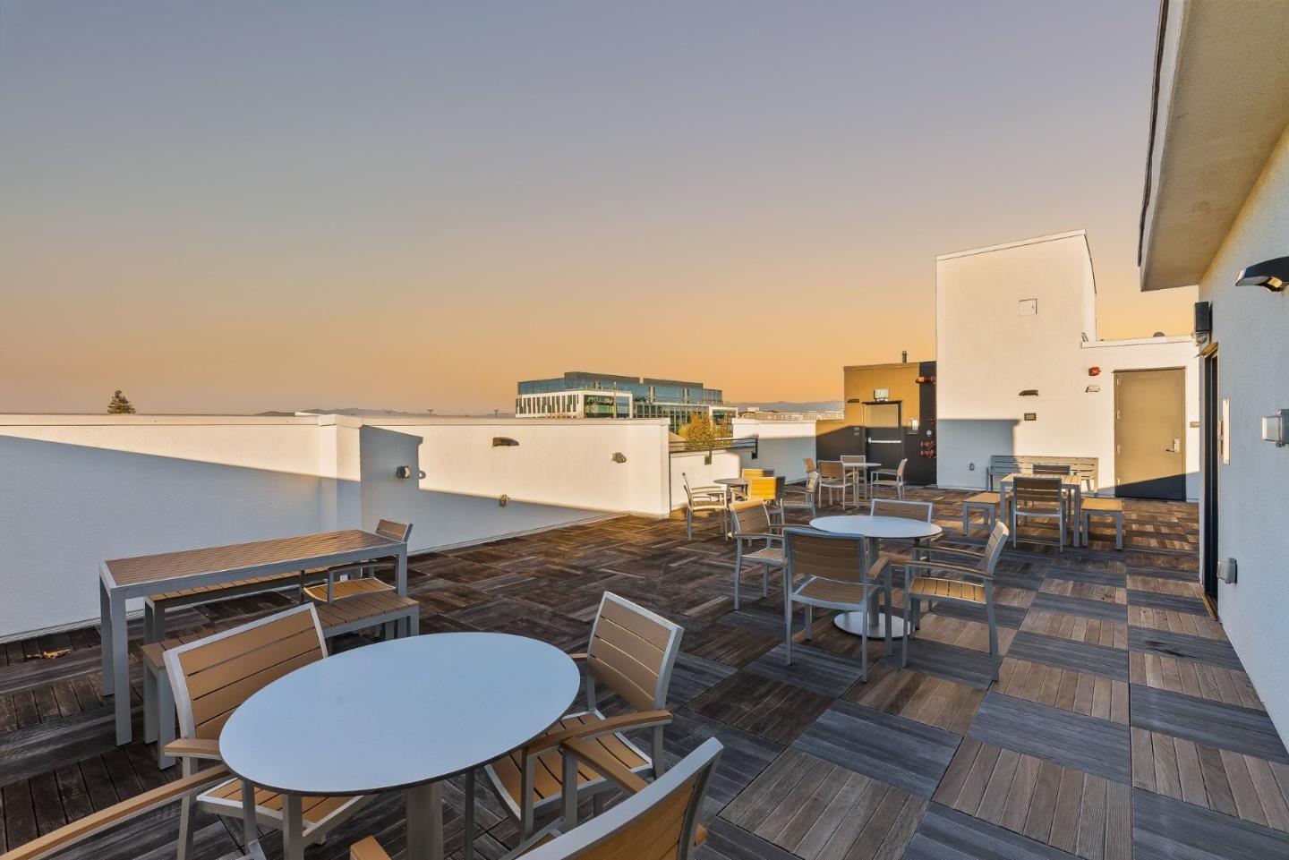 3207 Mallard Court 401