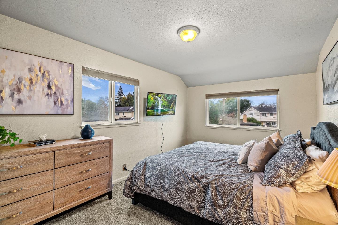 1751 Meridian Avenue