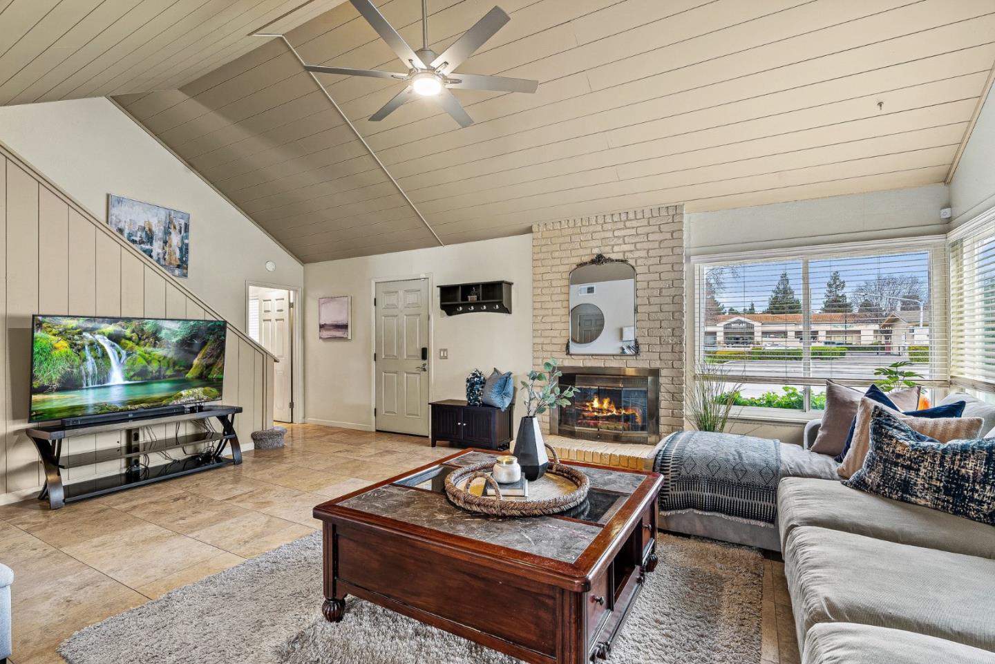 1751 Meridian Avenue