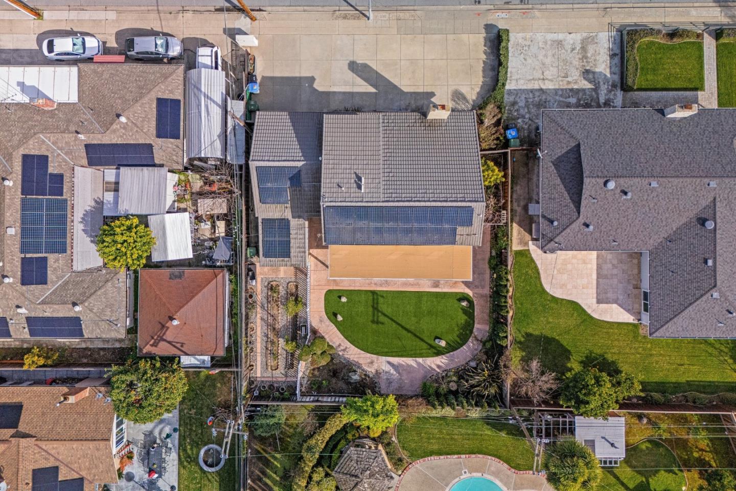 1751 Meridian Avenue