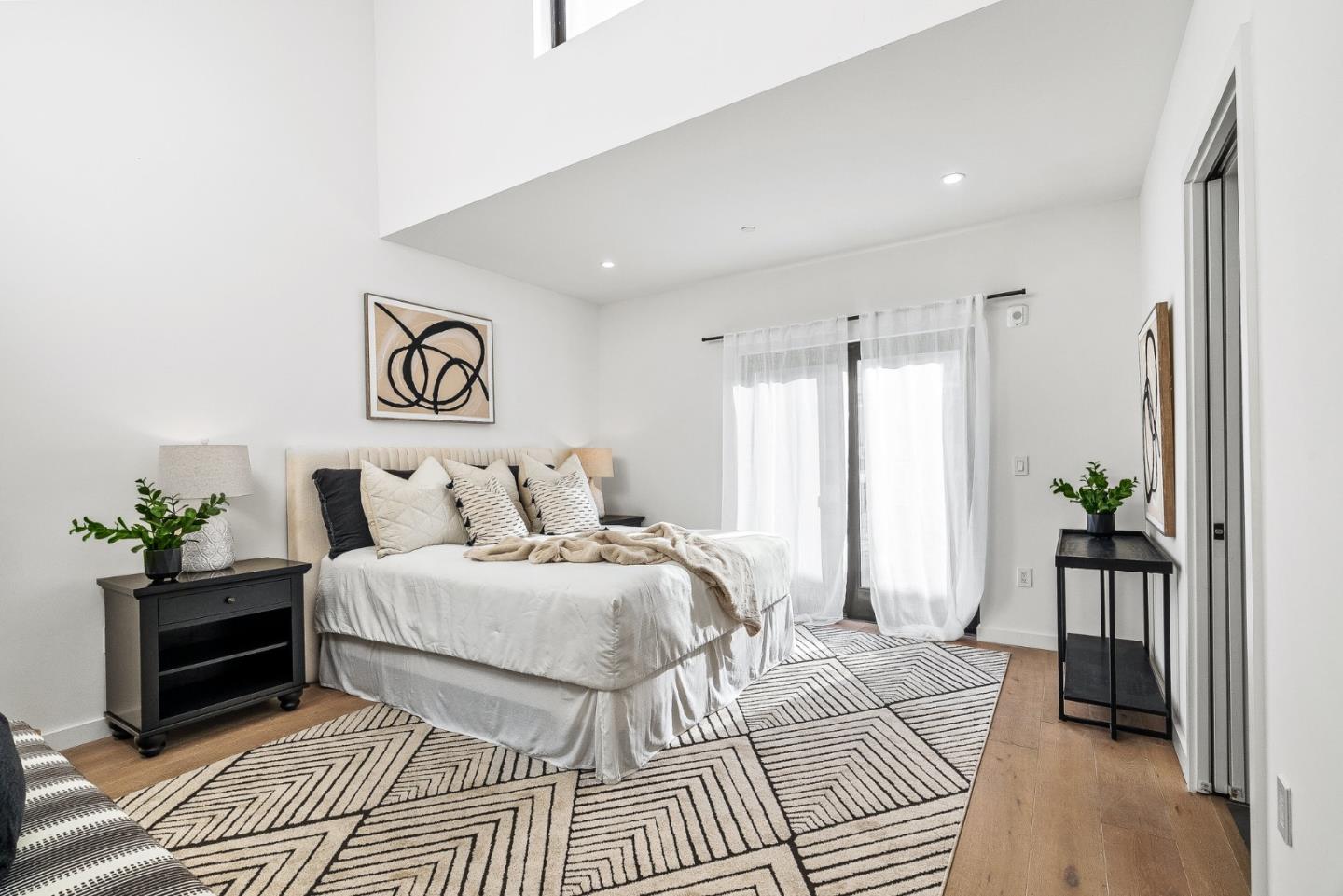 908 woodside