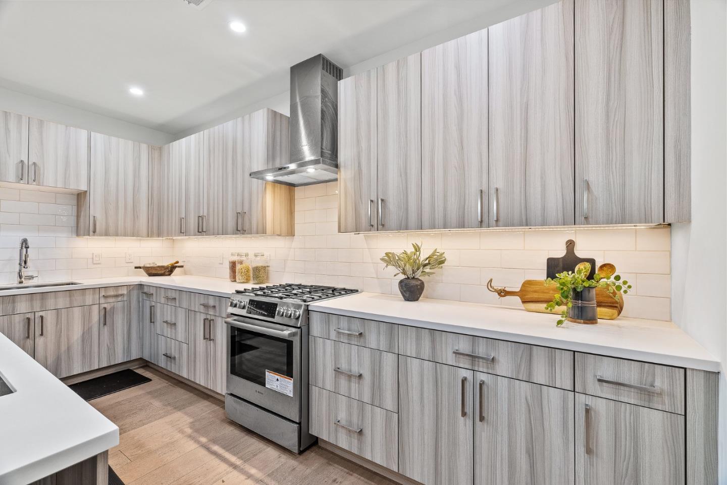 908 woodside