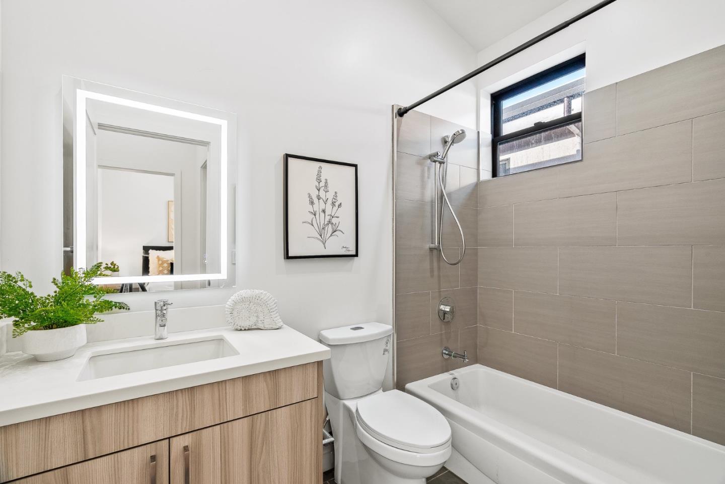 908 woodside