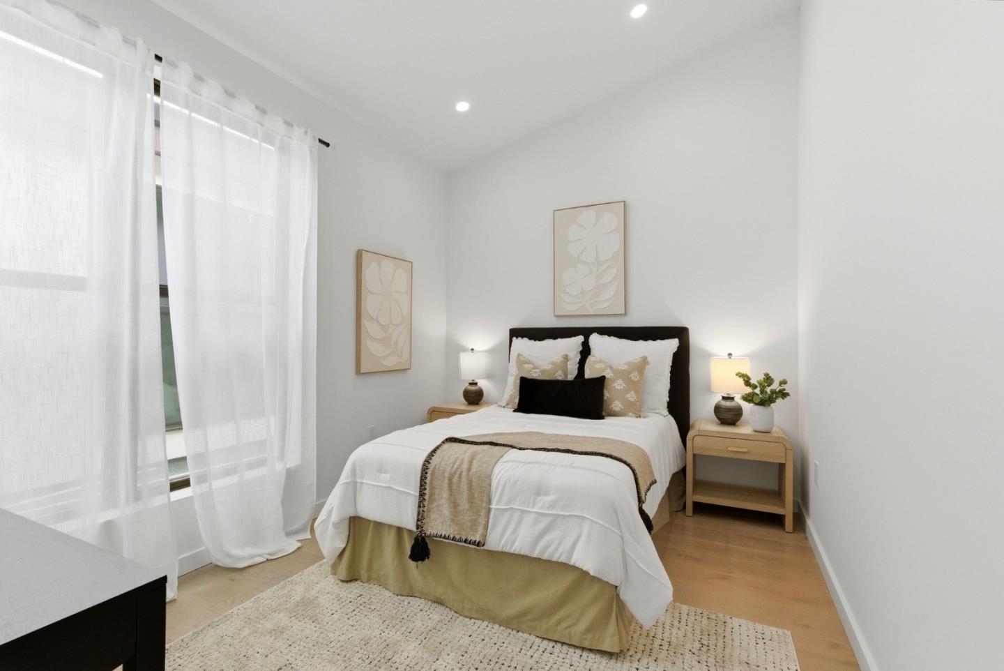 908 woodside