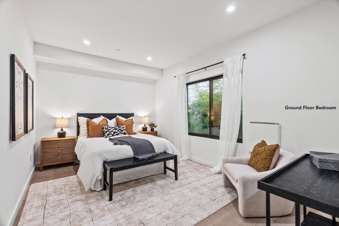 908 woodside