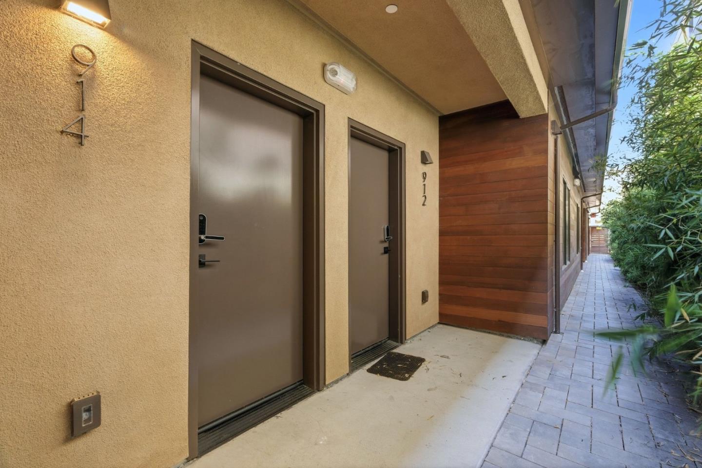 914 woodside