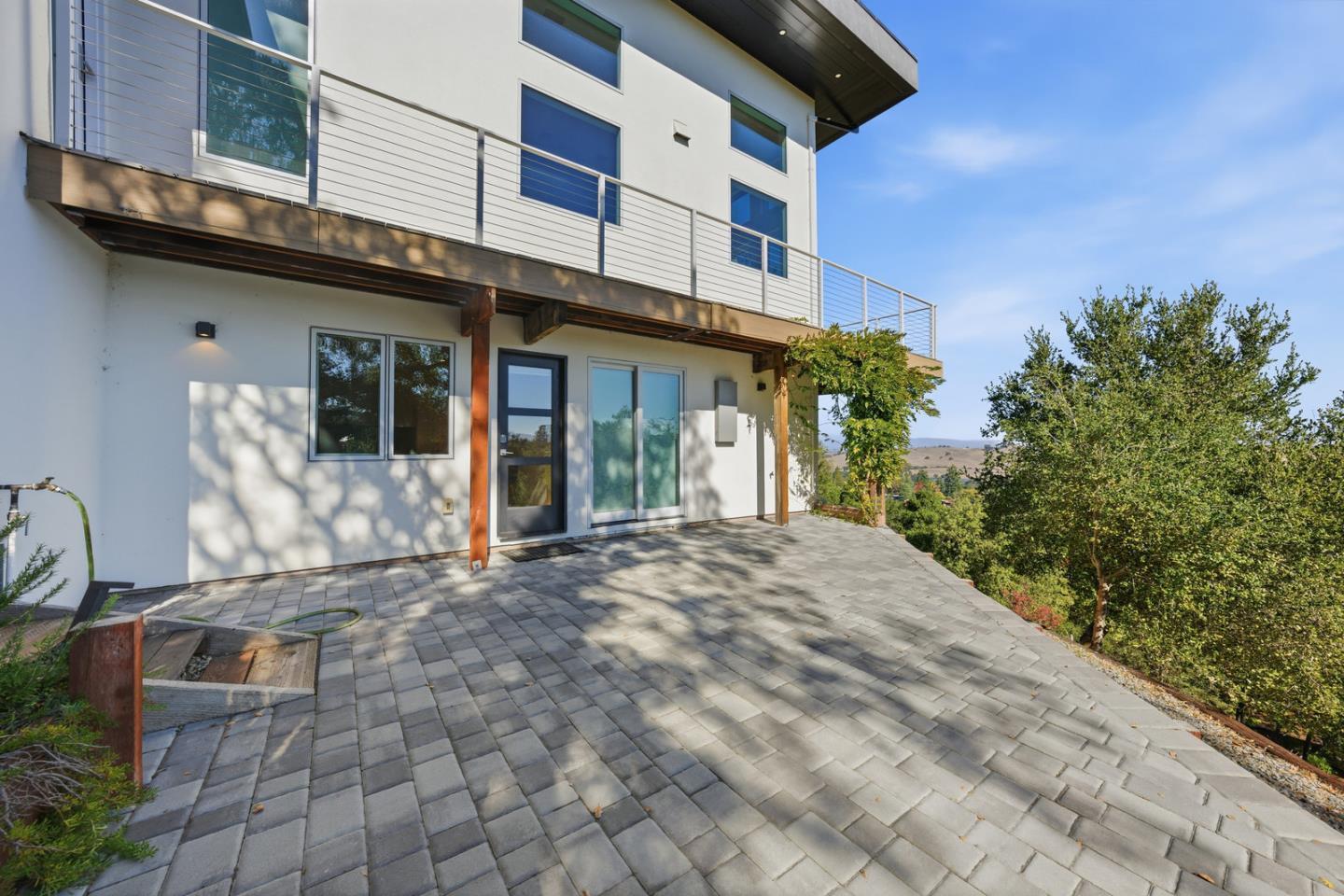95 Lerida Court B