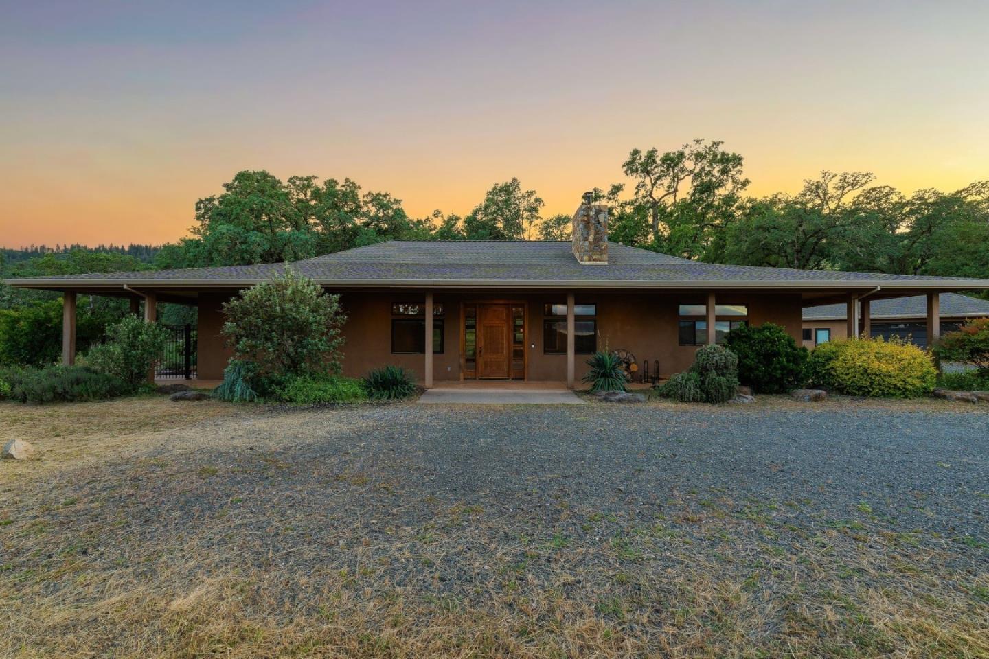 17205 Black Oak Hill Drive