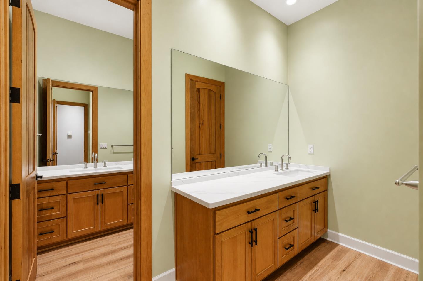 17205 Black Oak Hill Drive
