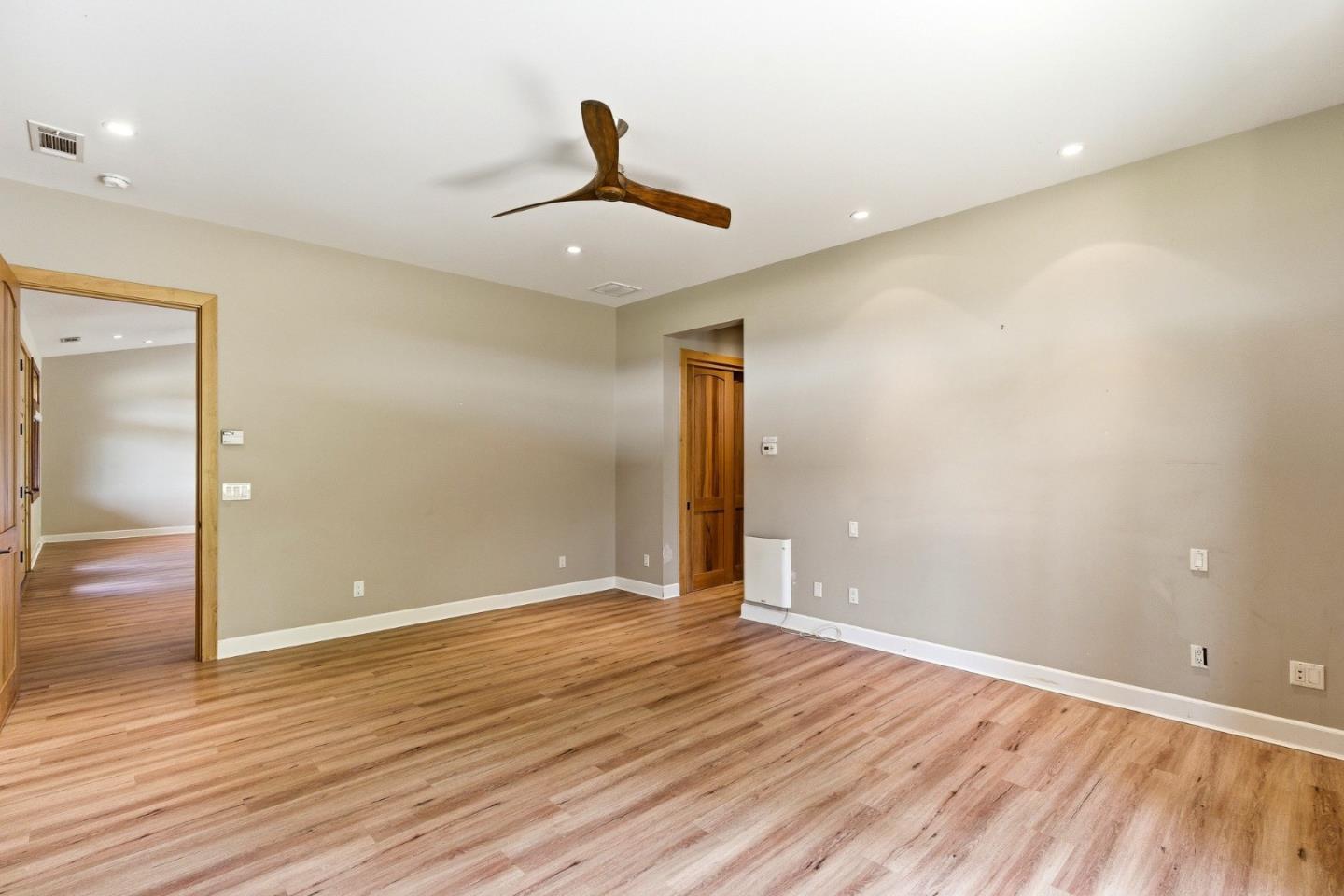 17205 Black Oak Hill Drive