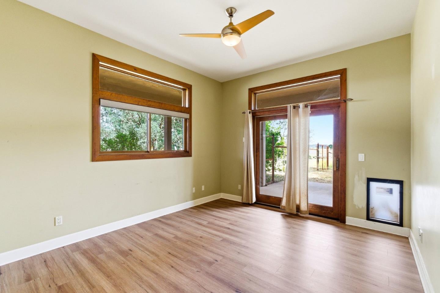 17205 Black Oak Hill Drive
