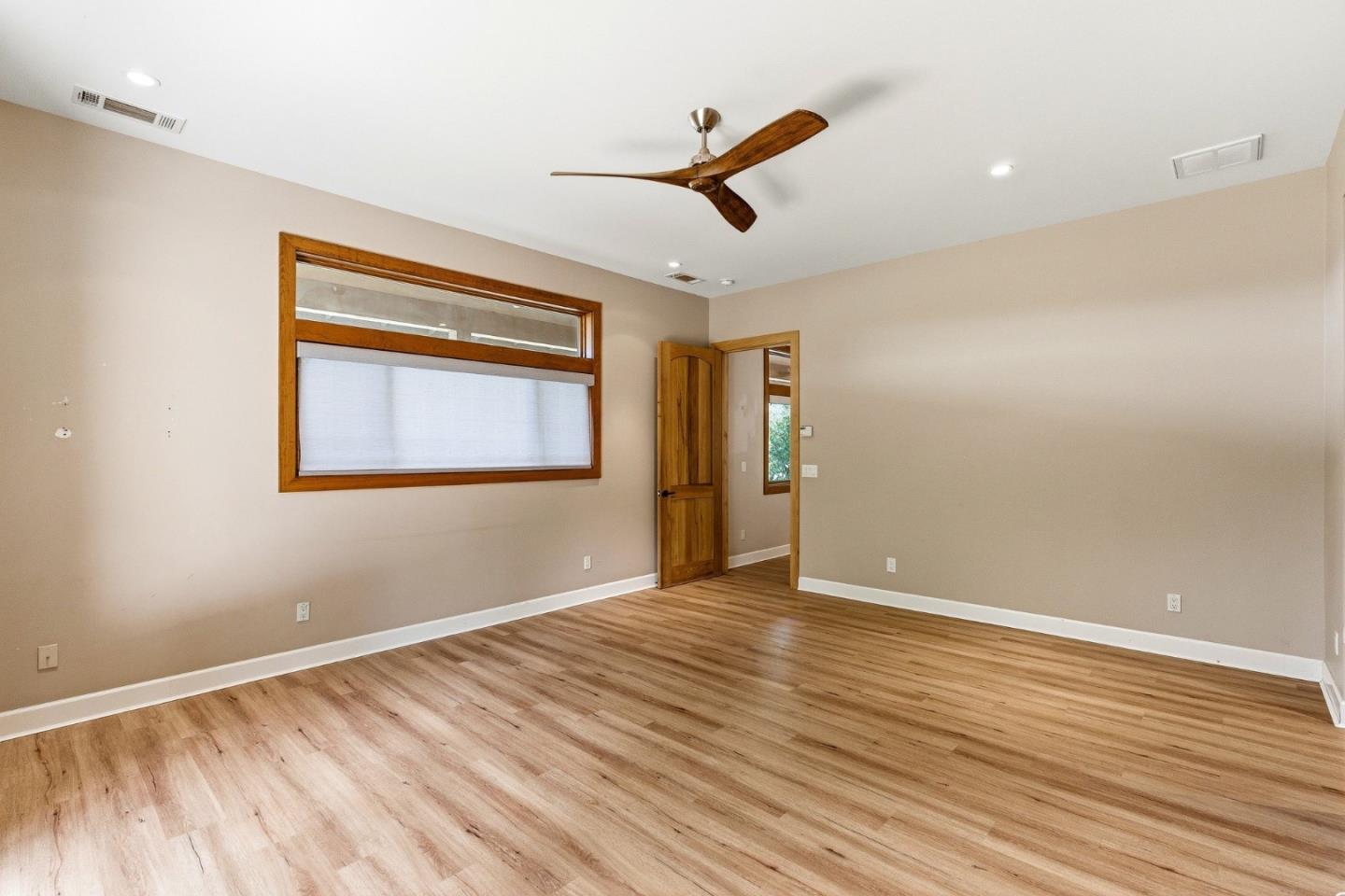 17205 Black Oak Hill Drive