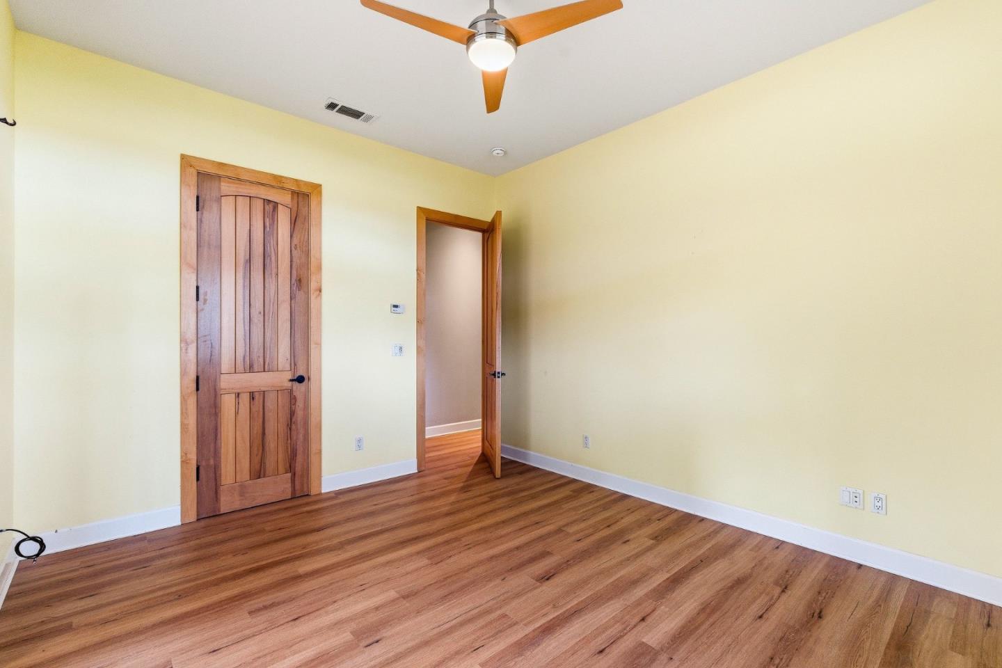 17205 Black Oak Hill Drive