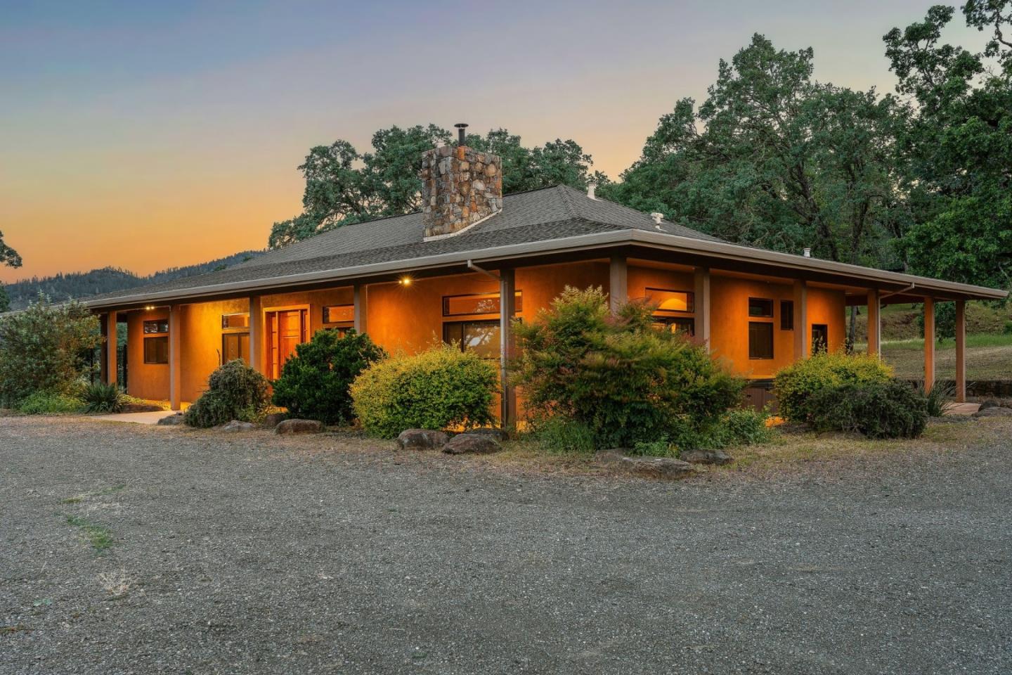 17205 Black Oak Hill Drive