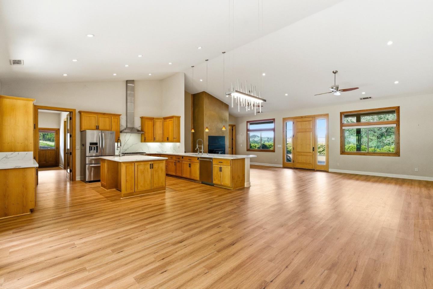 17205 Black Oak Hill Drive