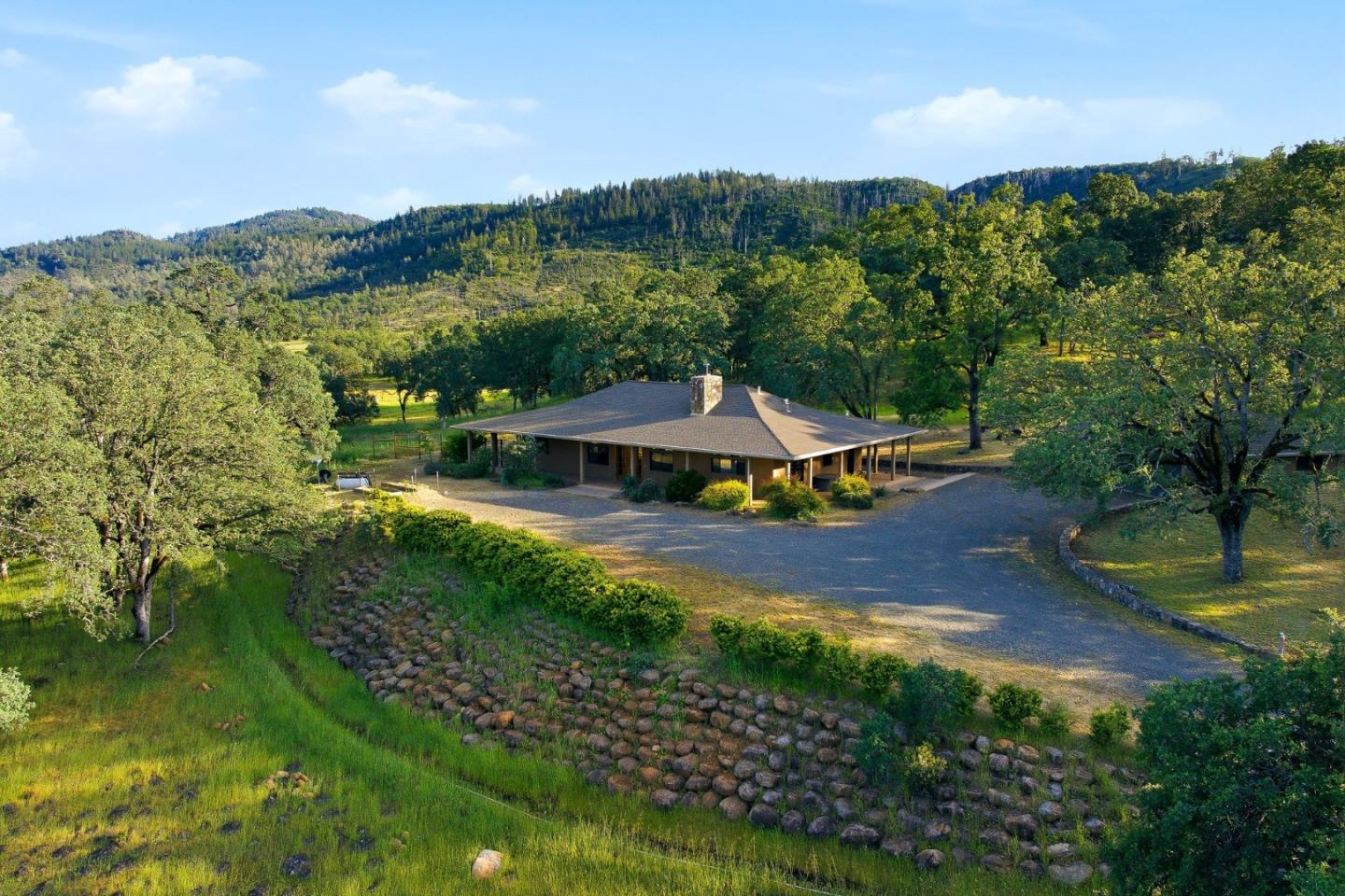 17205 Black Oak Hill Drive