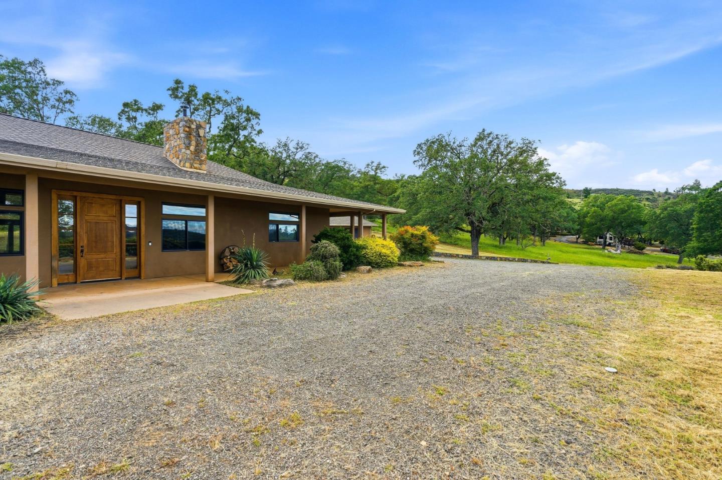17205 Black Oak Hill Drive