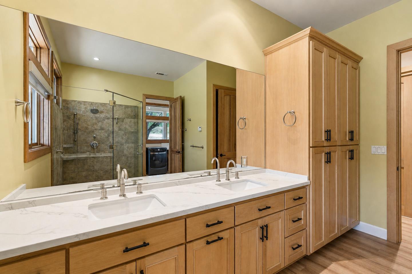 17205 Black Oak Hill Drive