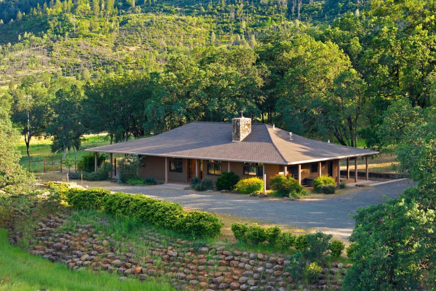 17205 Black Oak Hill Drive