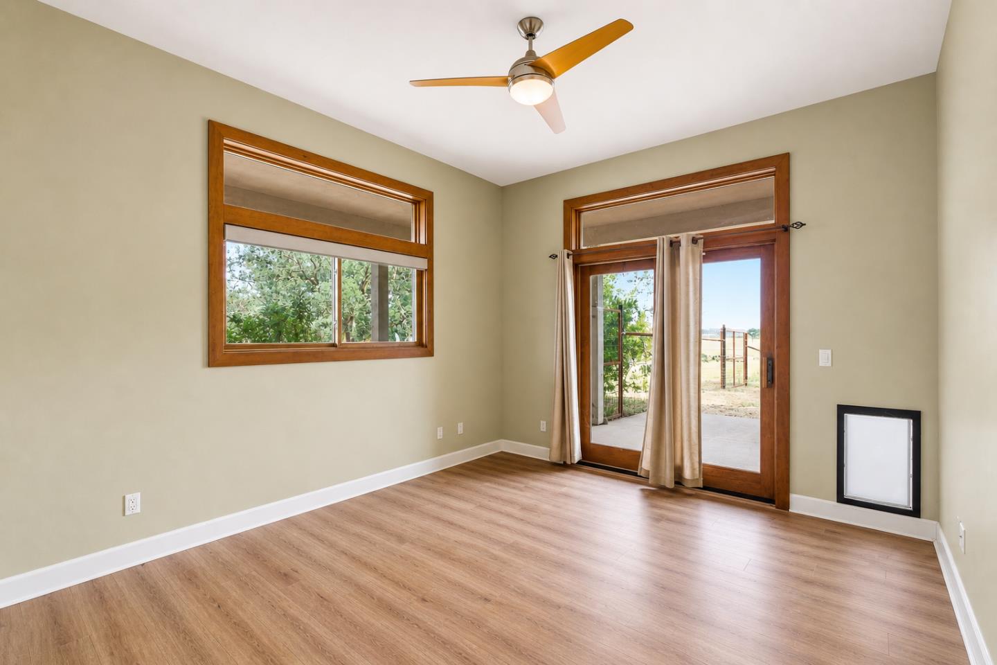 17205 Black Oak Hill Drive