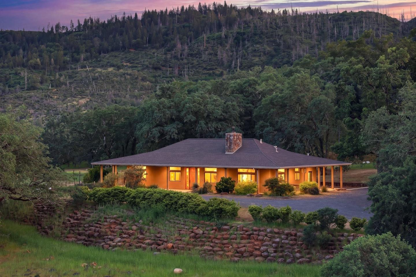 17205 Black Oak Hill Drive