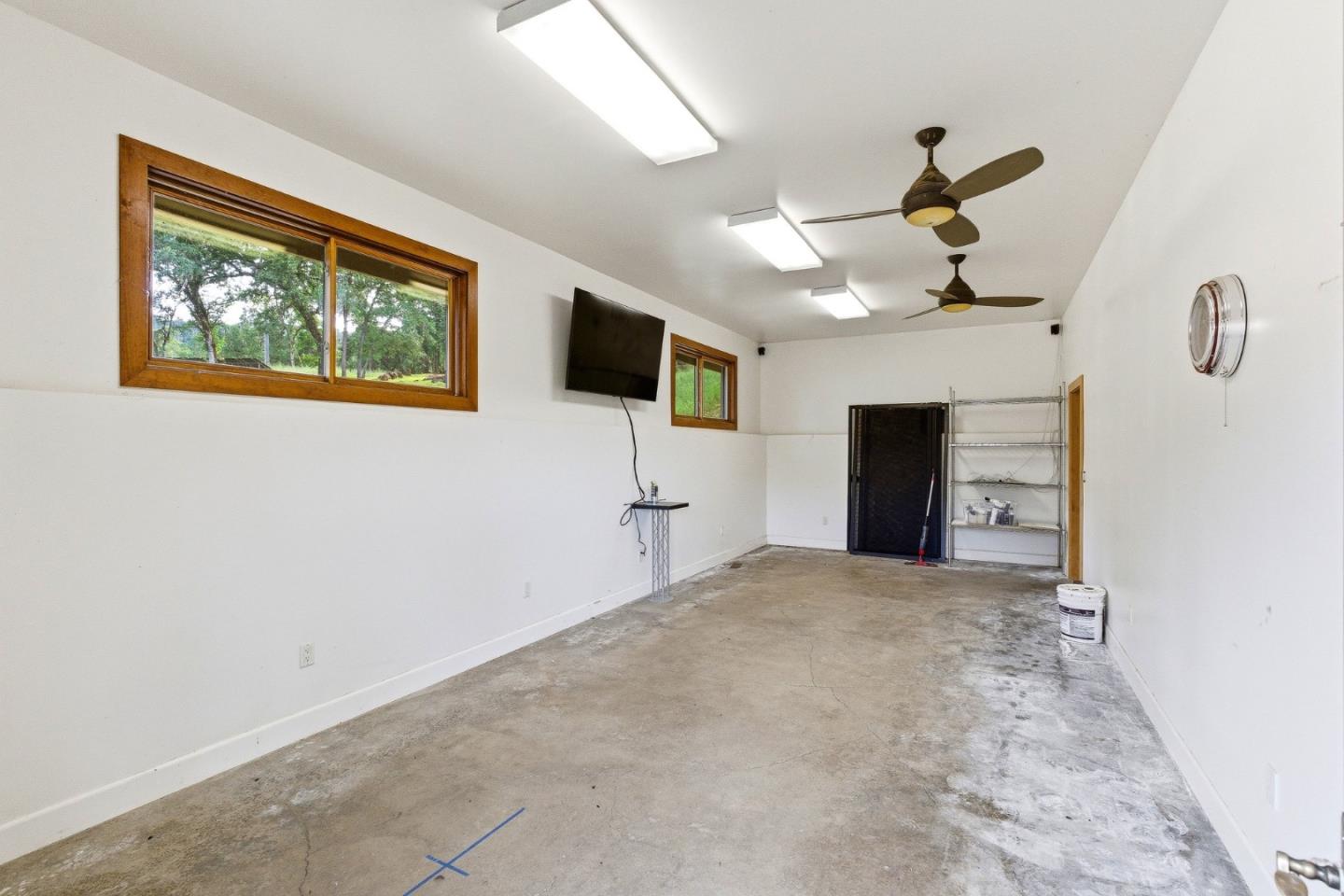 17205 Black Oak Hill Drive