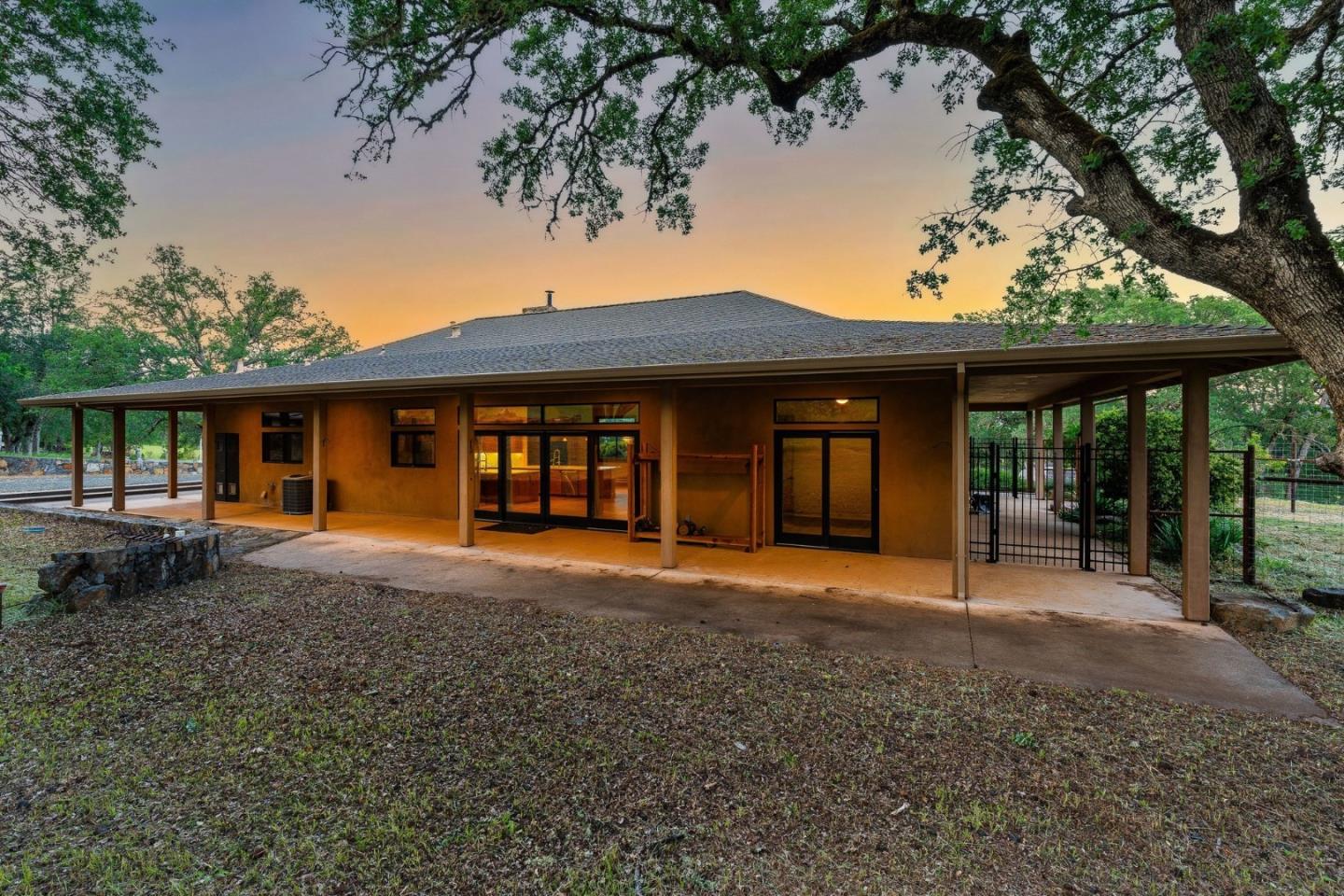 17205 Black Oak Hill Drive