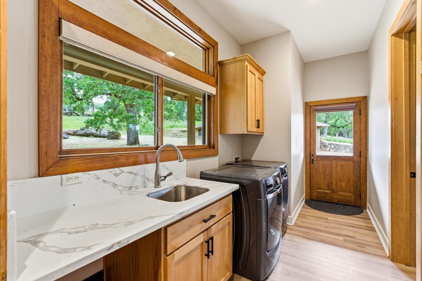 17205 Black Oak Hill Drive