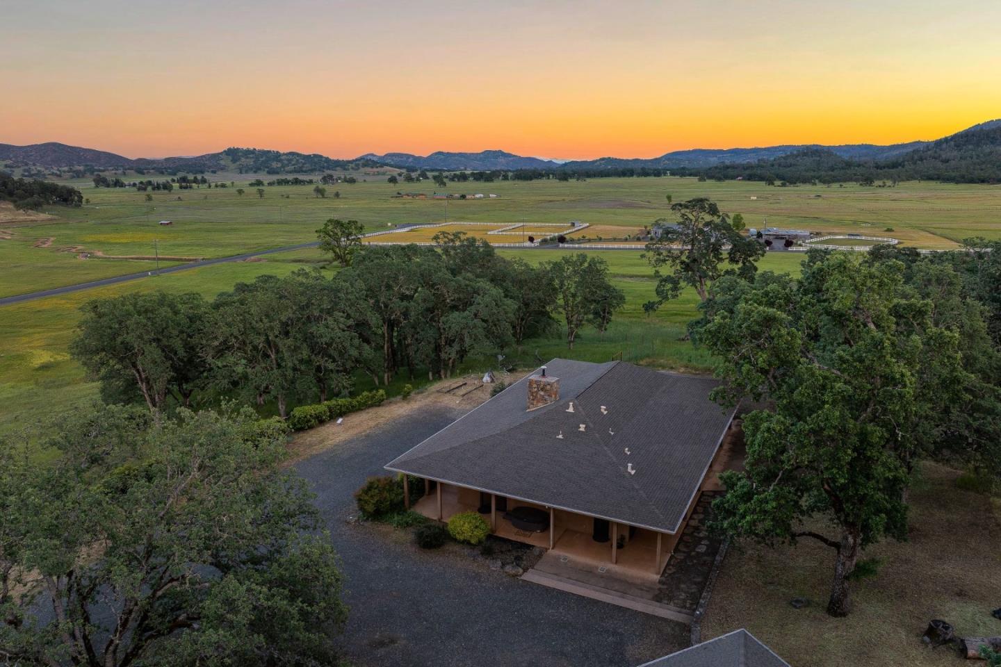 17205 Black Oak Hill Drive