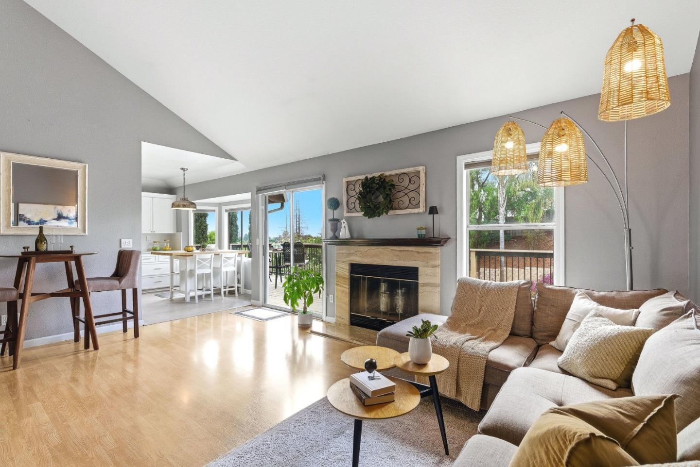 157 Knightshaven Way