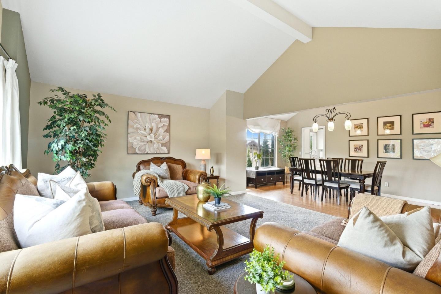 157 Knightshaven Way