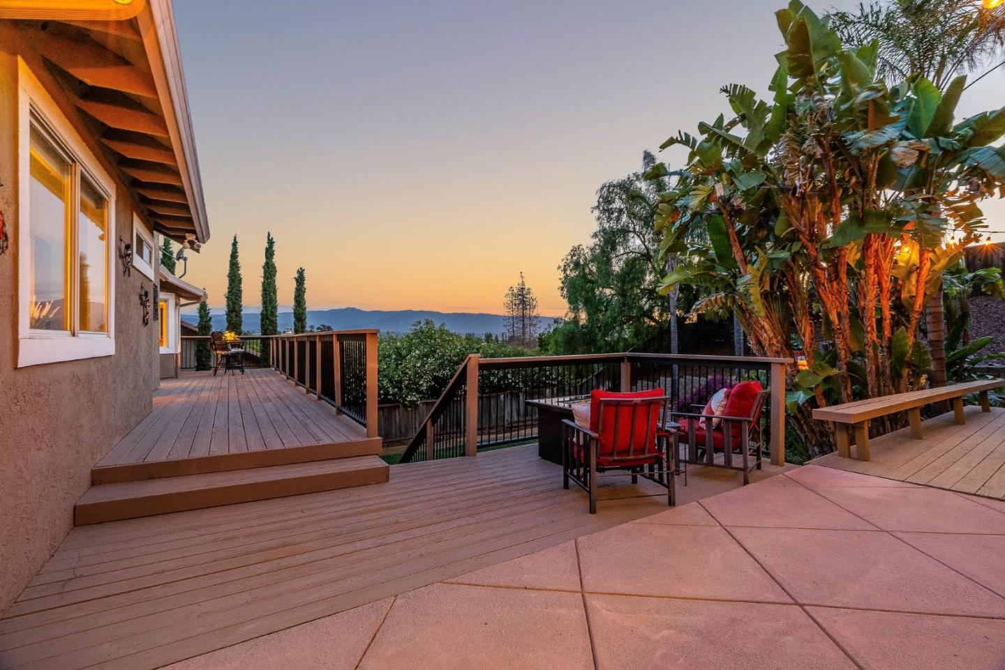 157 Knightshaven Way
