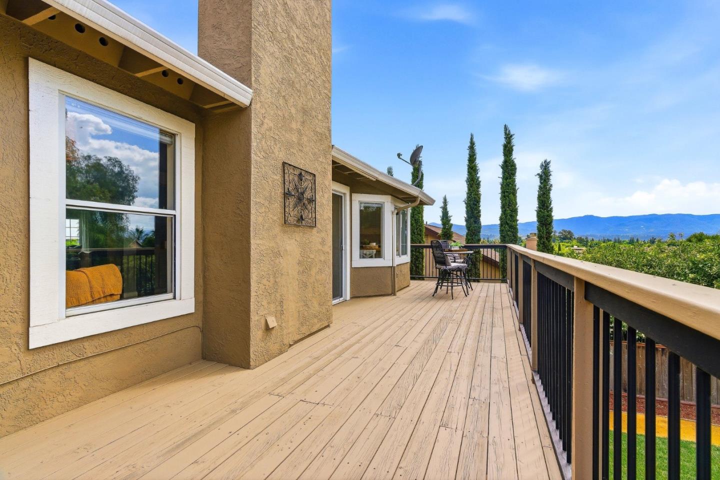 157 Knightshaven Way