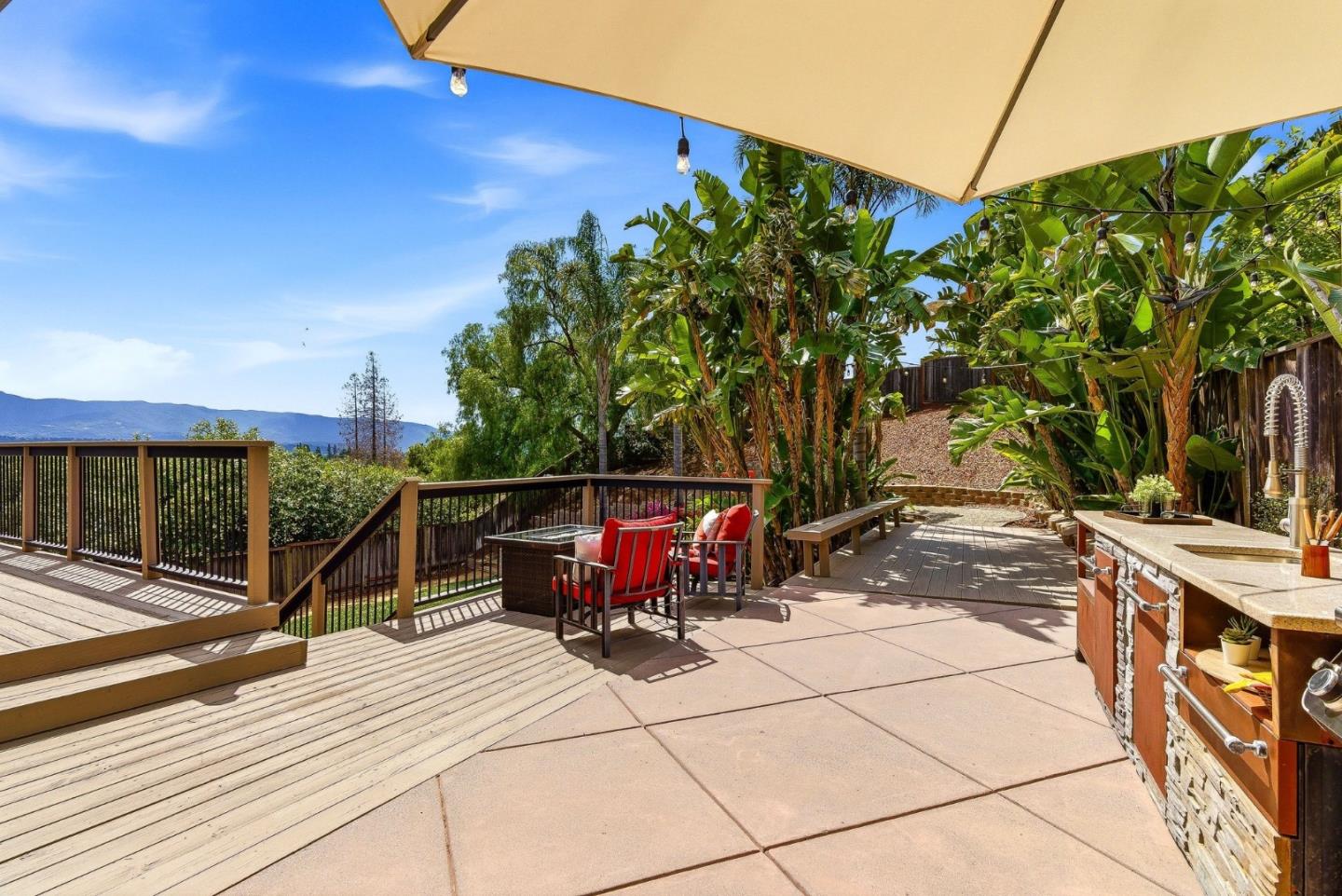 157 Knightshaven Way