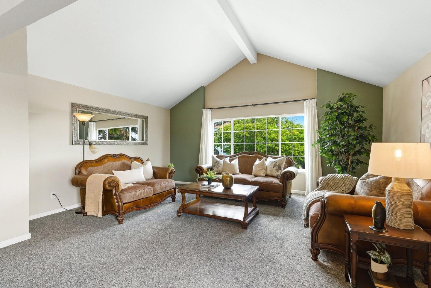 157 Knightshaven Way
