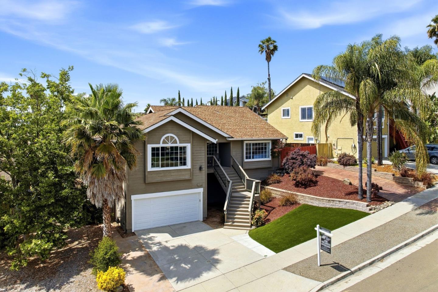 157 Knightshaven Way