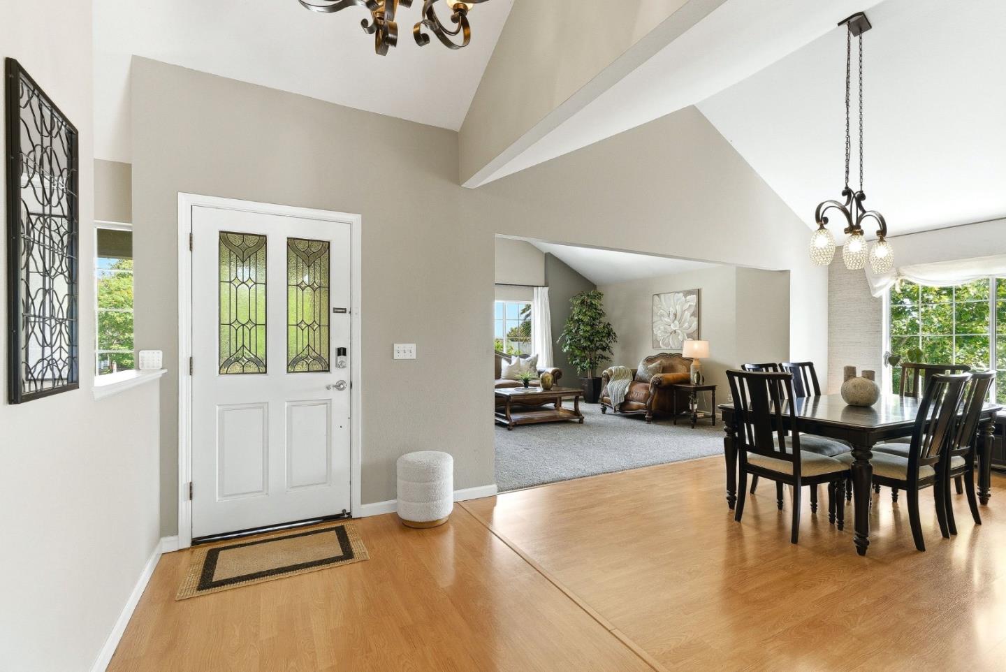 157 Knightshaven Way