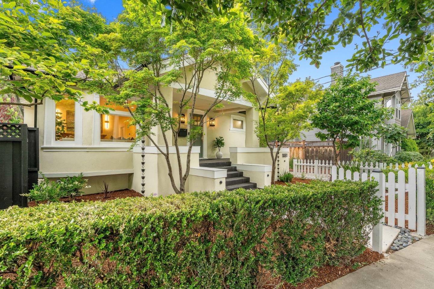 1081 Bird Avenue