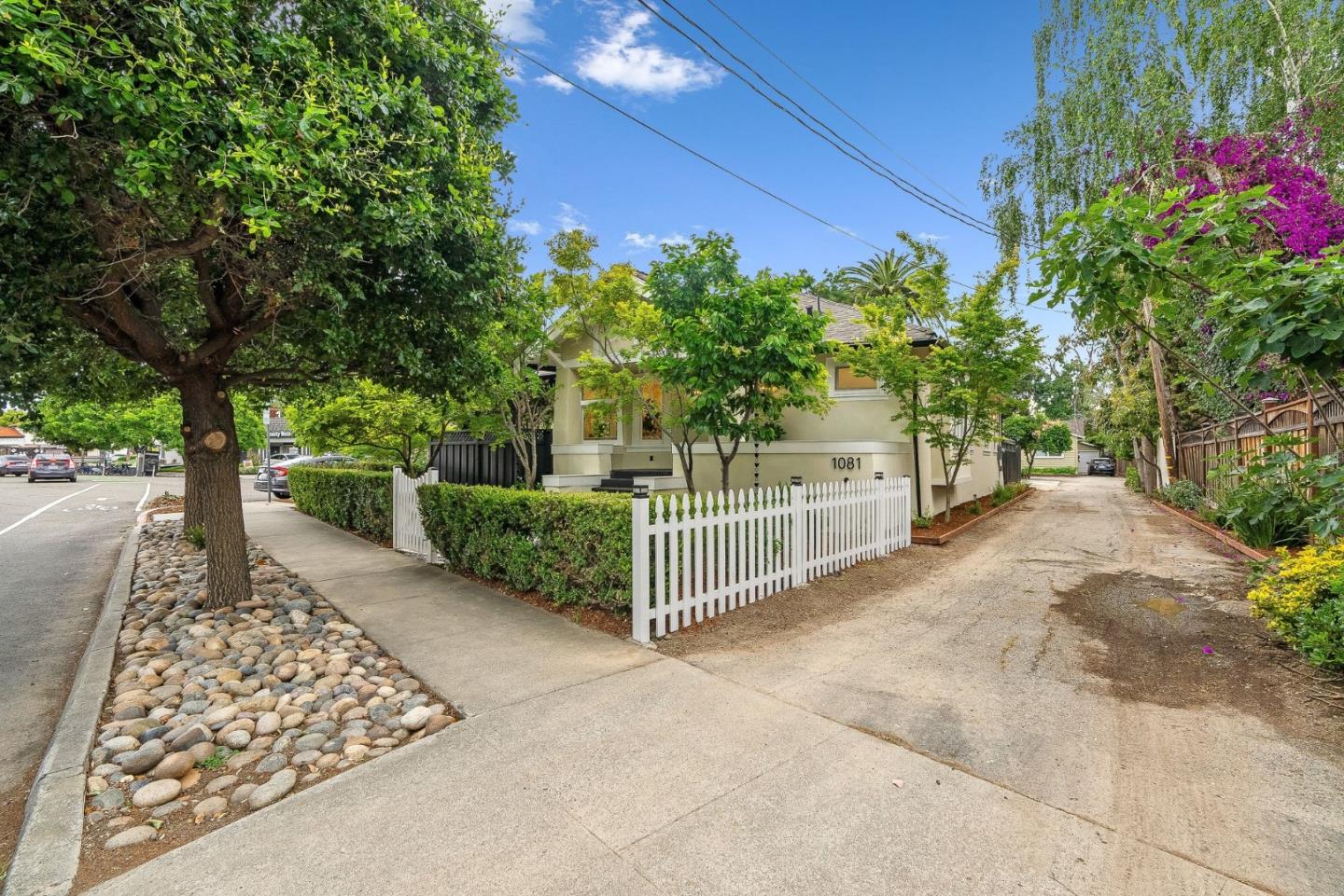 1081 Bird Avenue