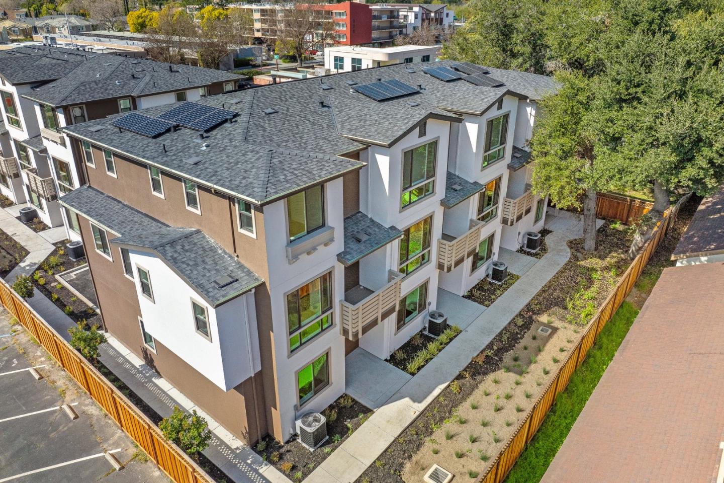 955 Woodside Road