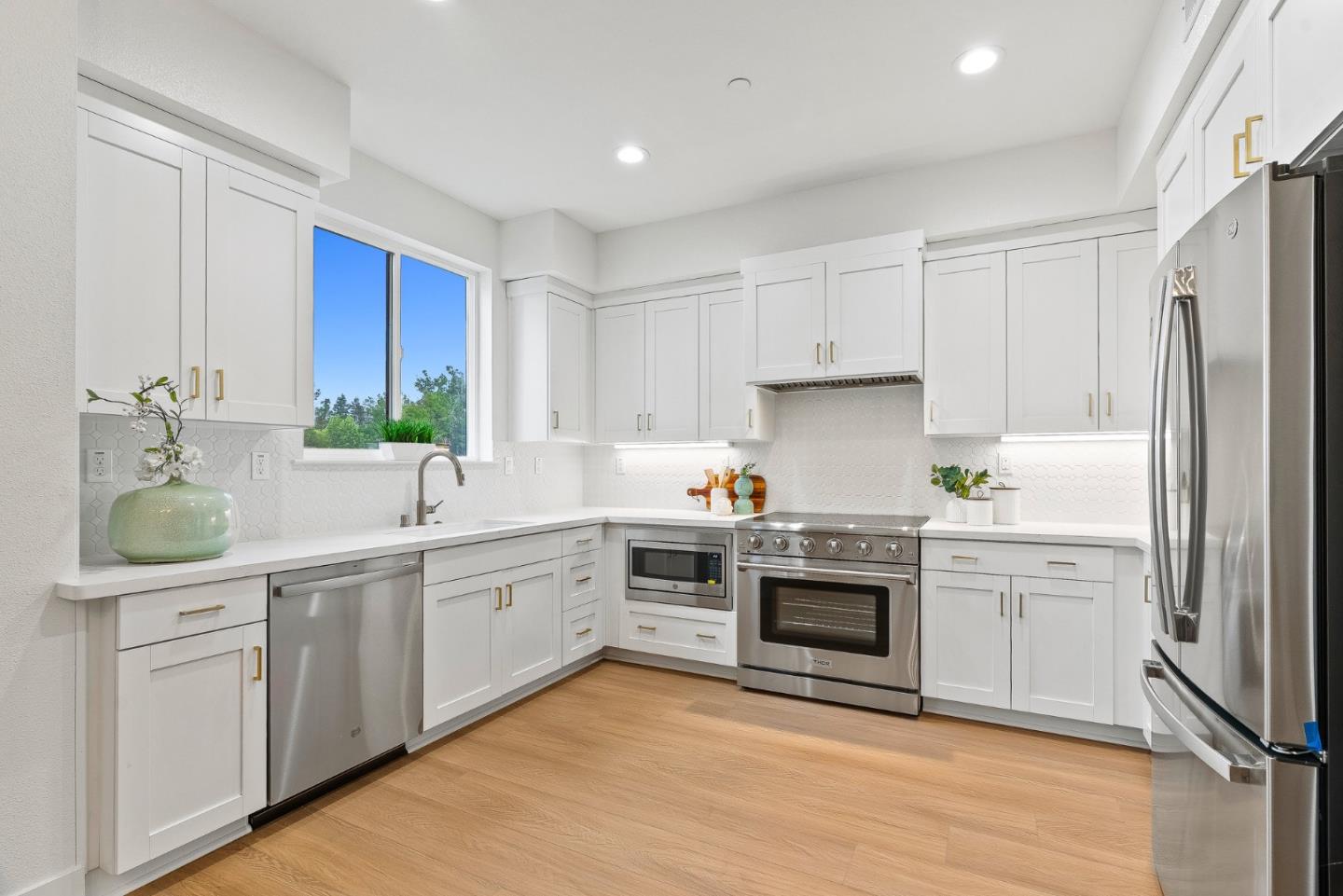 947 woodside Road