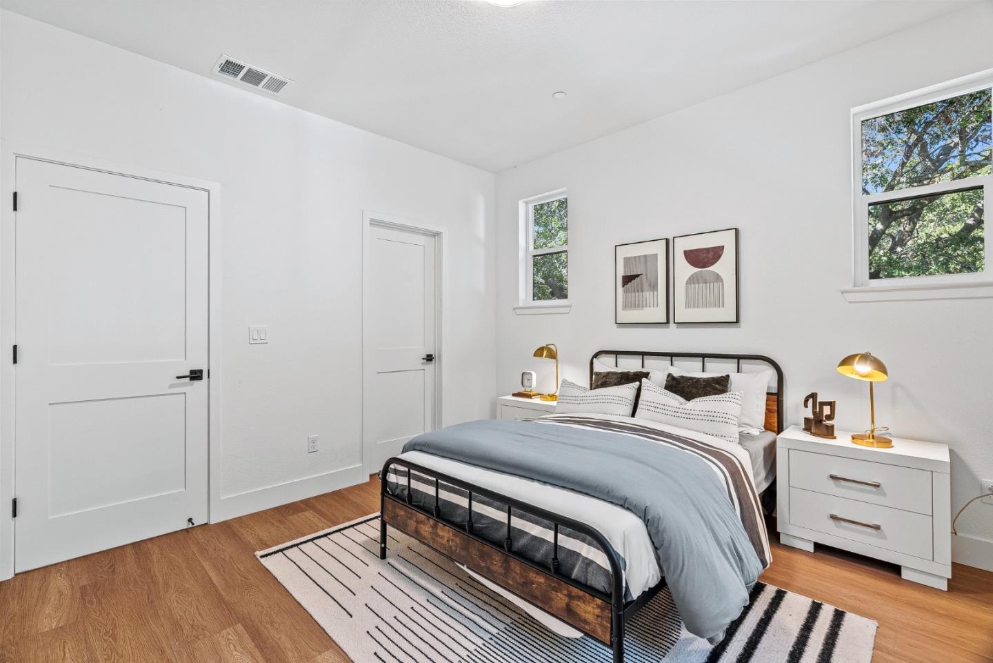 943 Woodside Road