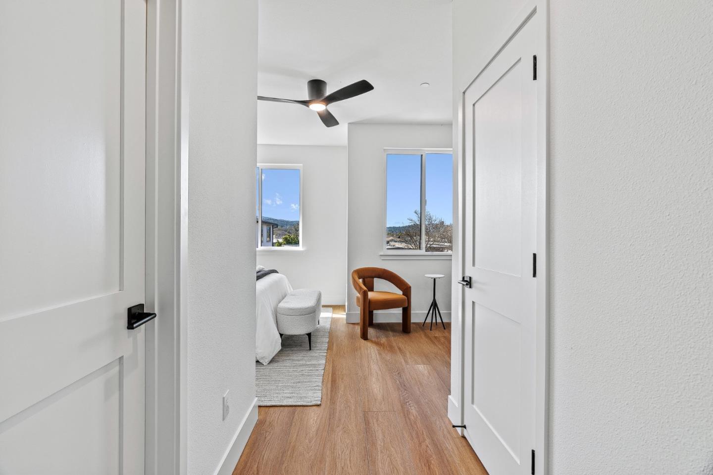 943 Woodside Road