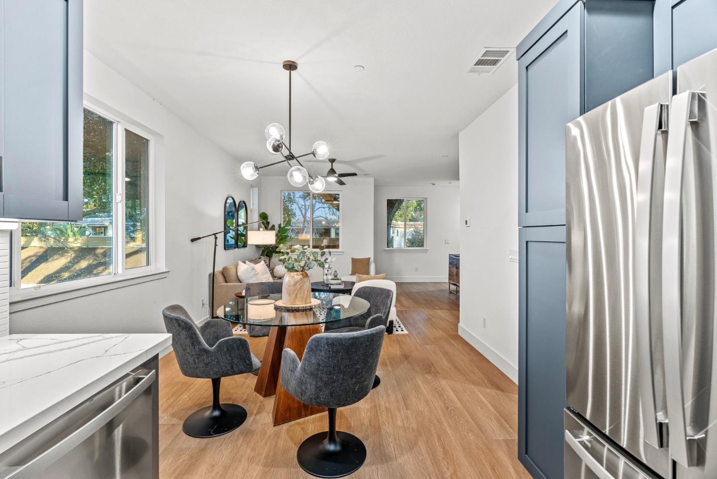 943 Woodside Road