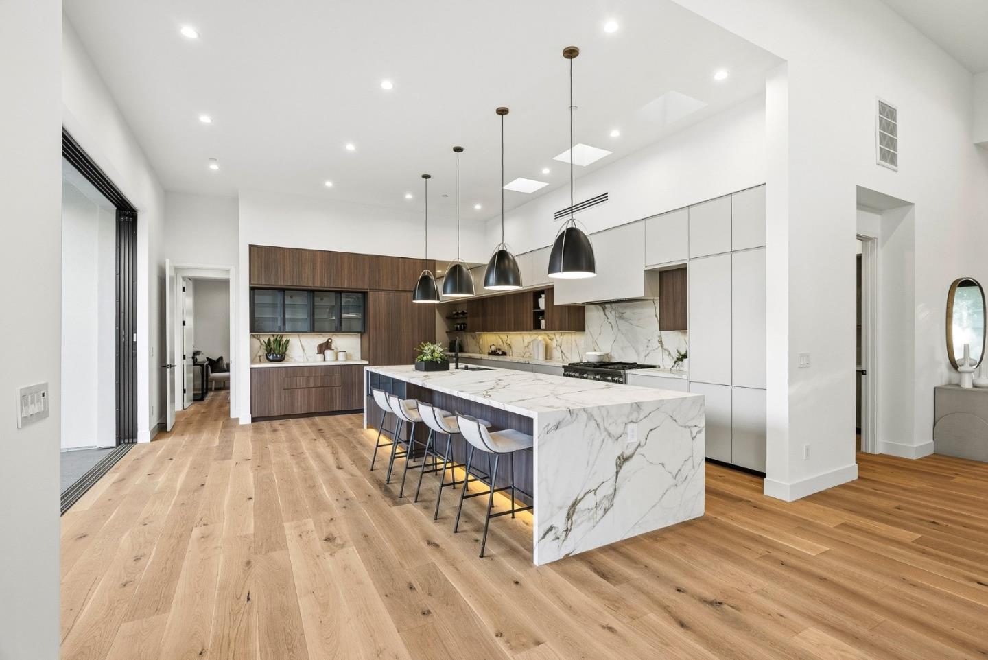 175 Beverly Lane