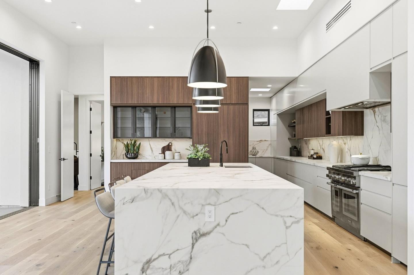 175 Beverly Lane