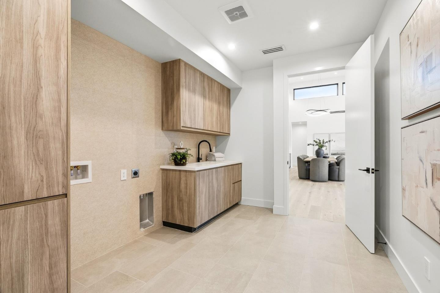 175 Beverly Lane