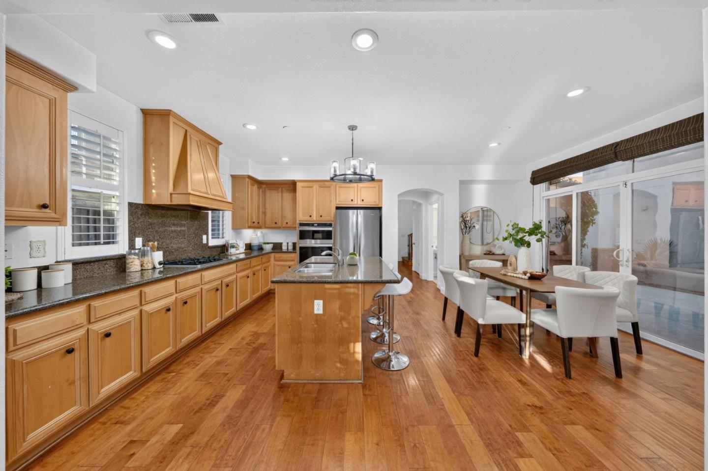 735 Painter CT
