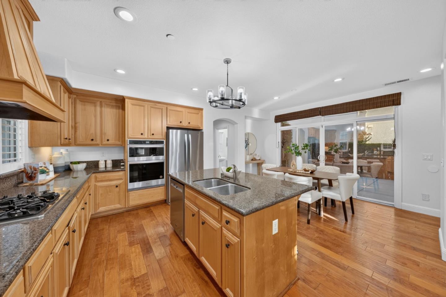 735 Painter CT