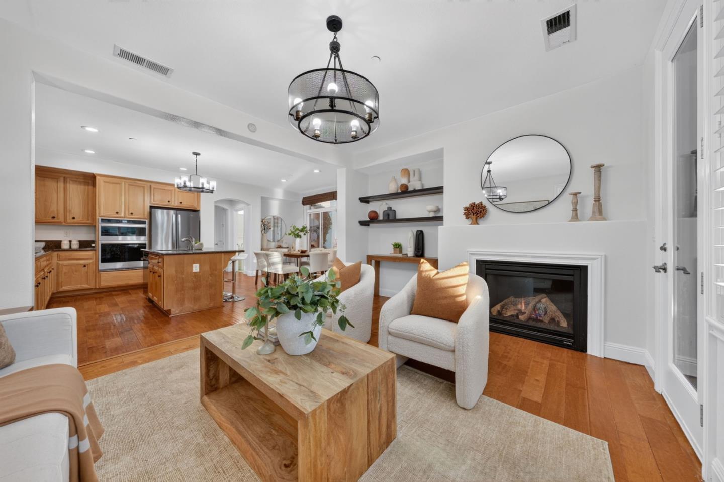 735 Painter CT